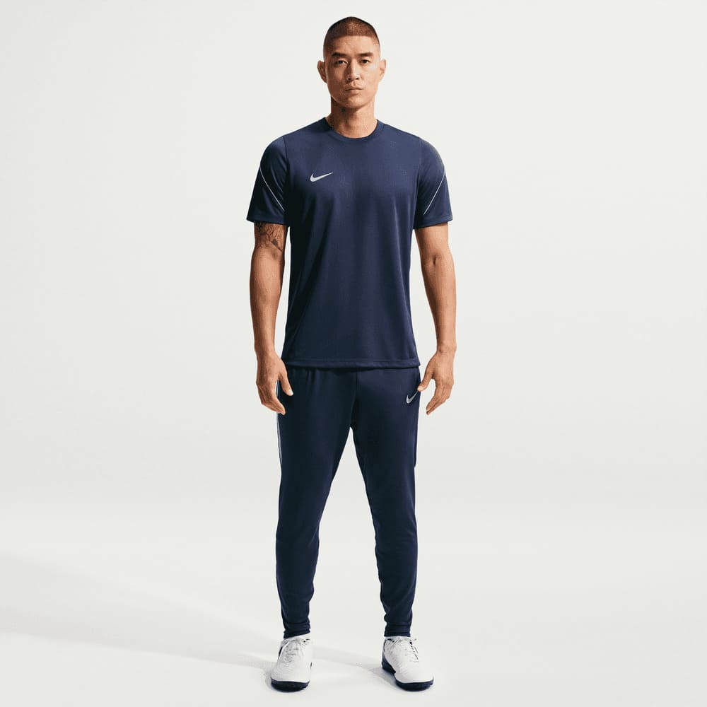 Nike Strike