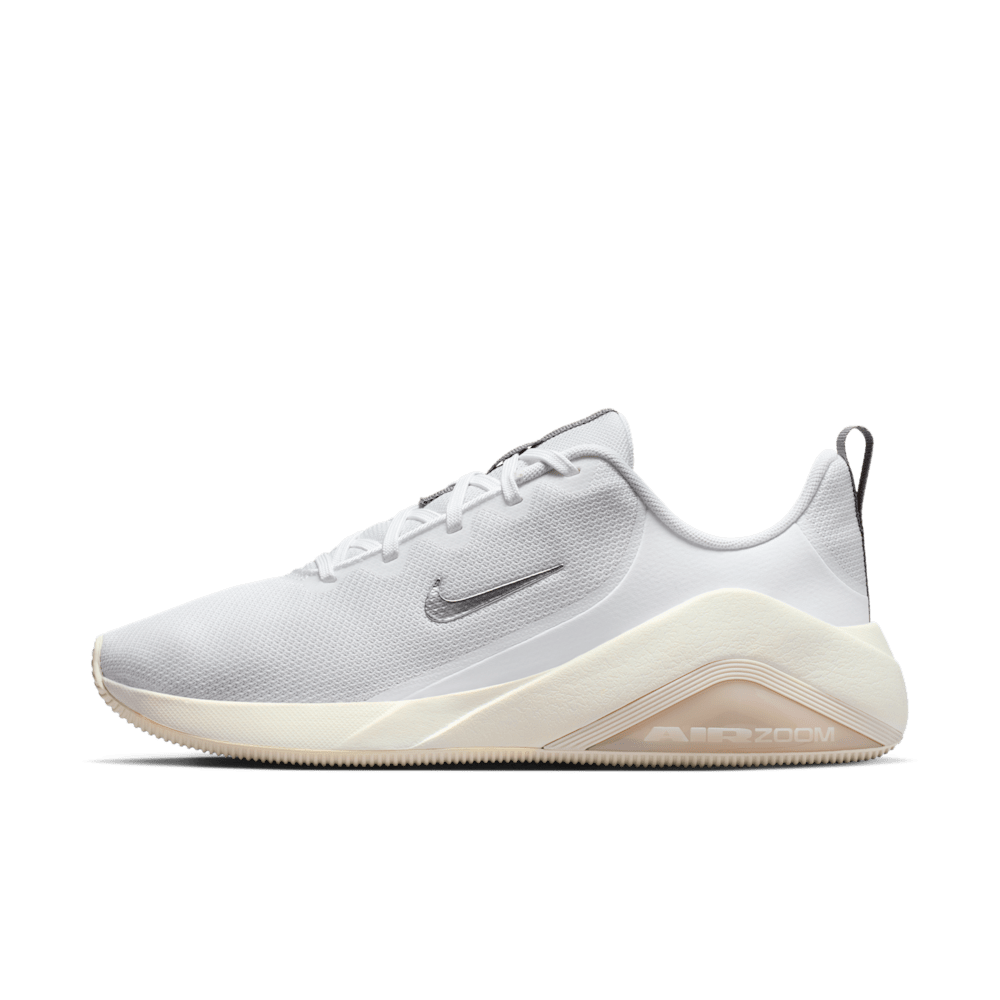 Nike Bella 7