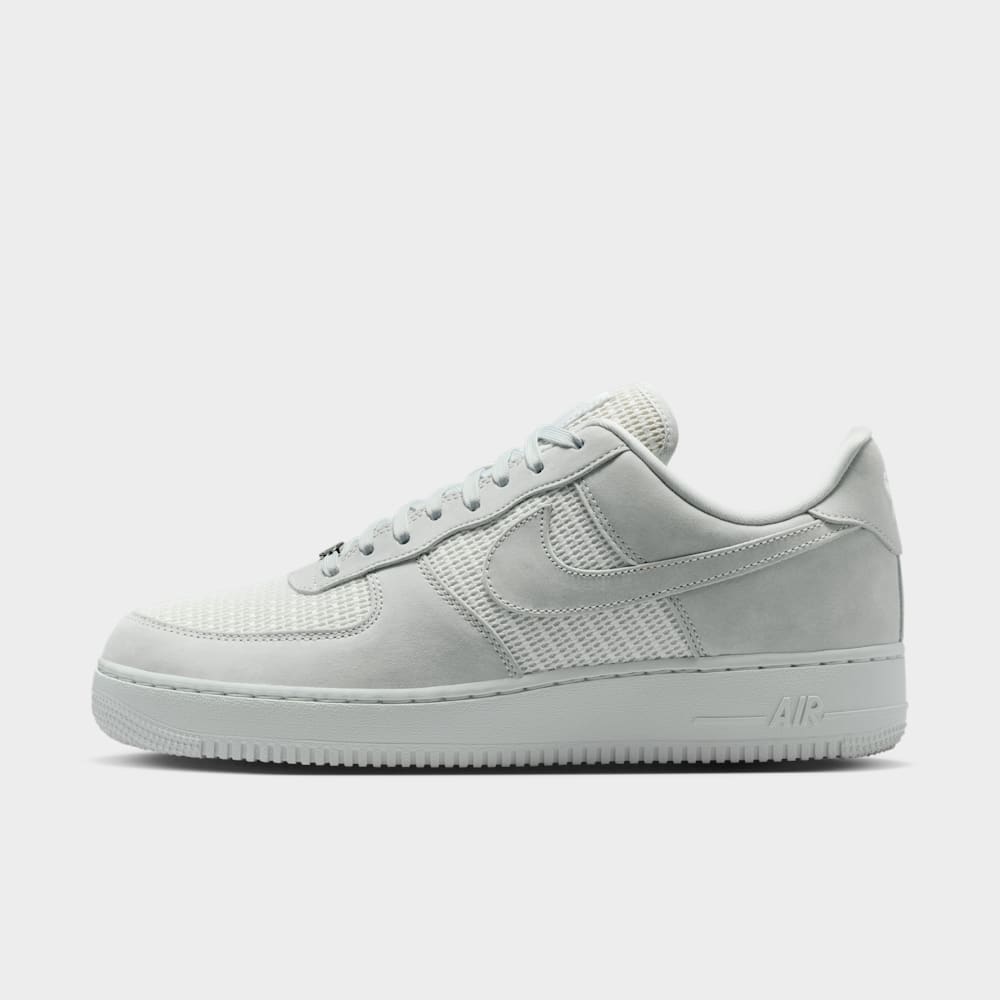 Nike Air Force 1 '07 LV8