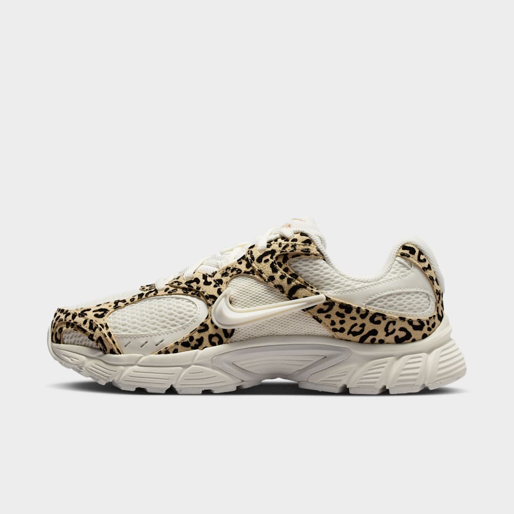 Nike V5 RNR Suede