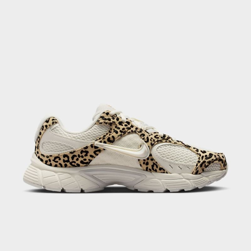 Nike V5 RNR Suede-1778509792564