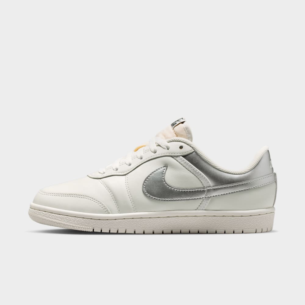 Air Jordan Skyline Low