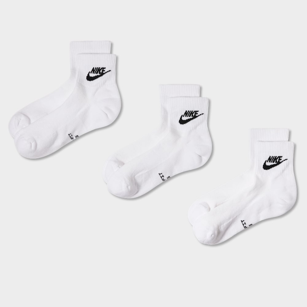 Nike Everyday Elevated