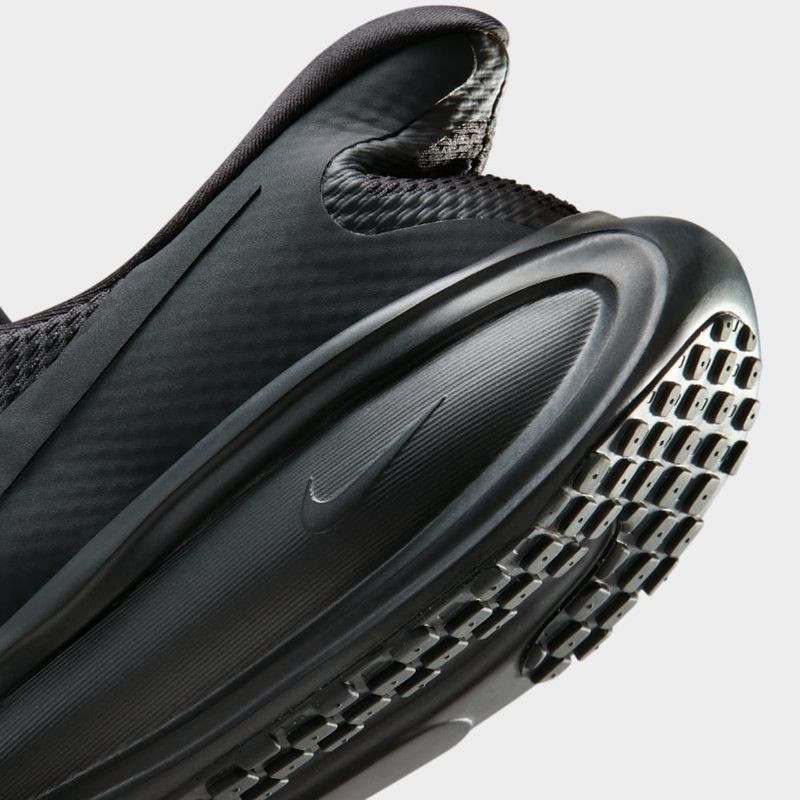 Nike Revolution 8 EasyOn-1787257814875