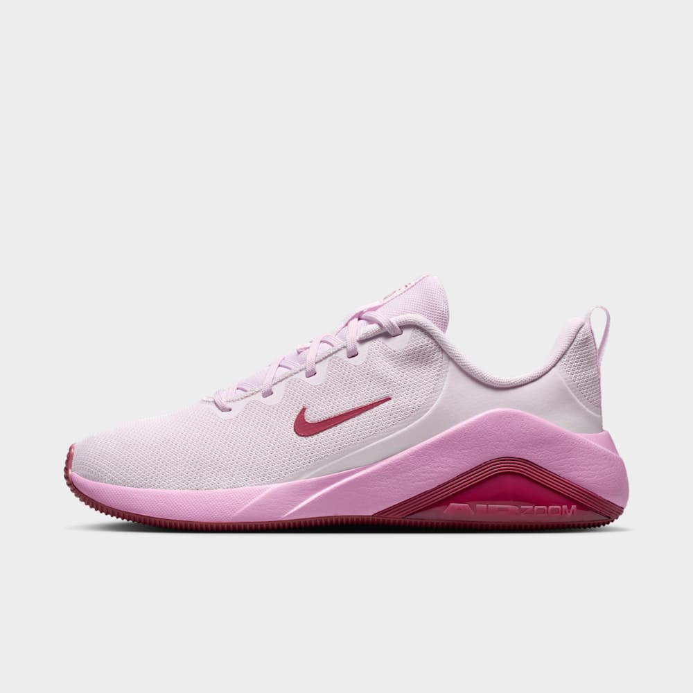 Nike Bella 7