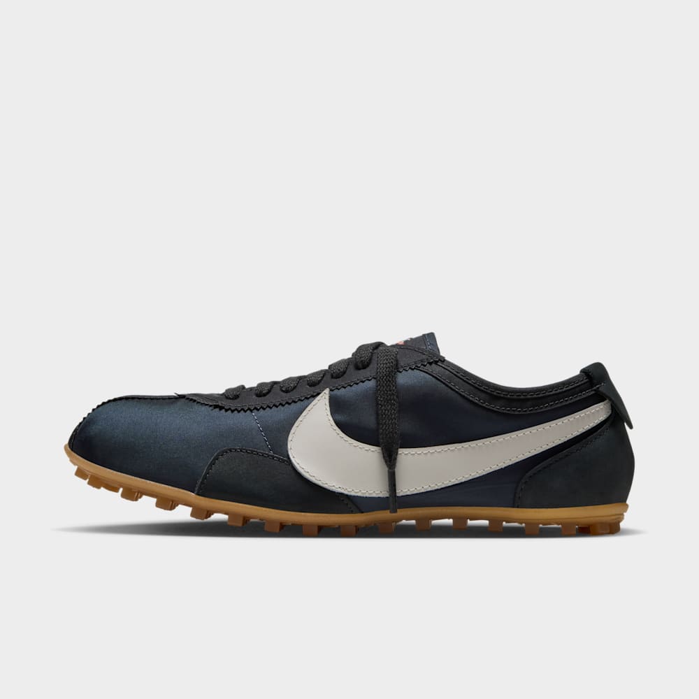 Nike Moon Shoe ESS