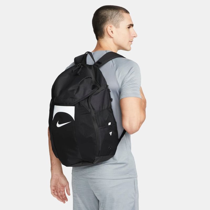 Maleta Nike Academy Team 30L