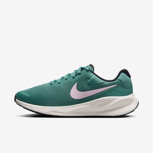 Nike Revolution 7