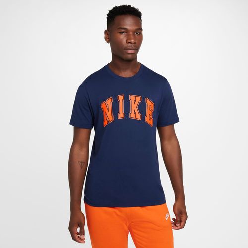 Nike Sportswear Club