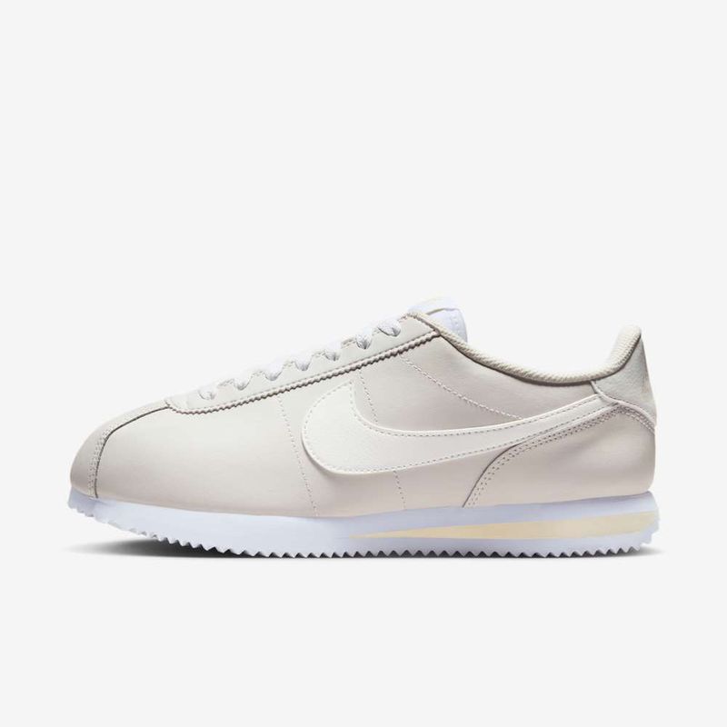 Nike cortez beige hombre online