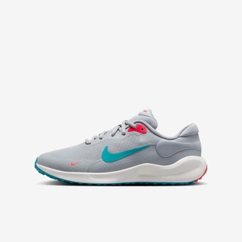 Nike Revolution 7