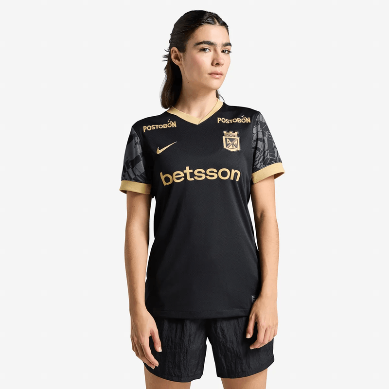 Camiseta-de-futbol-Nike-Dri-FIT-para-mujer