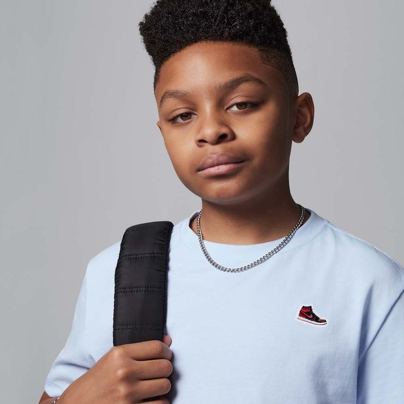Playera-con-parche-para-niños-talla-grande
