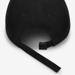Gorra-con-estructura-y-correa-trasera-para-niños-talla-grande
