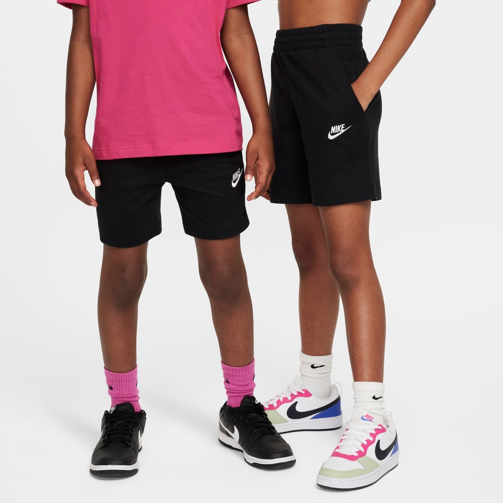 Nike Sportswear Club