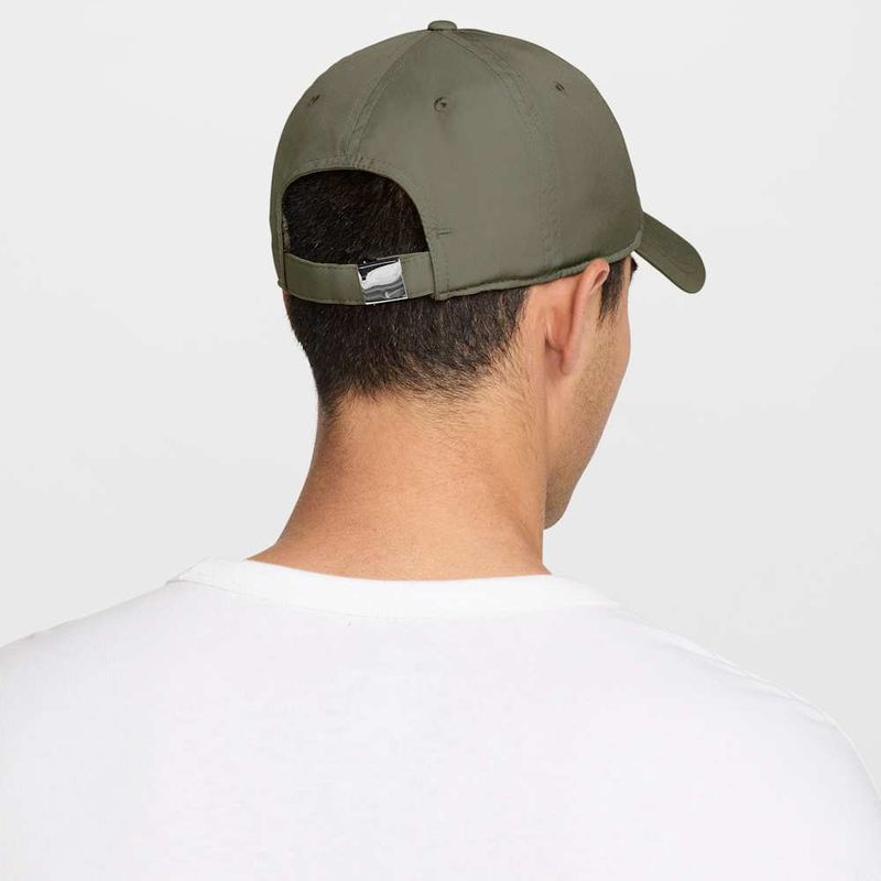 gorra-de-metalica-sin-estructura