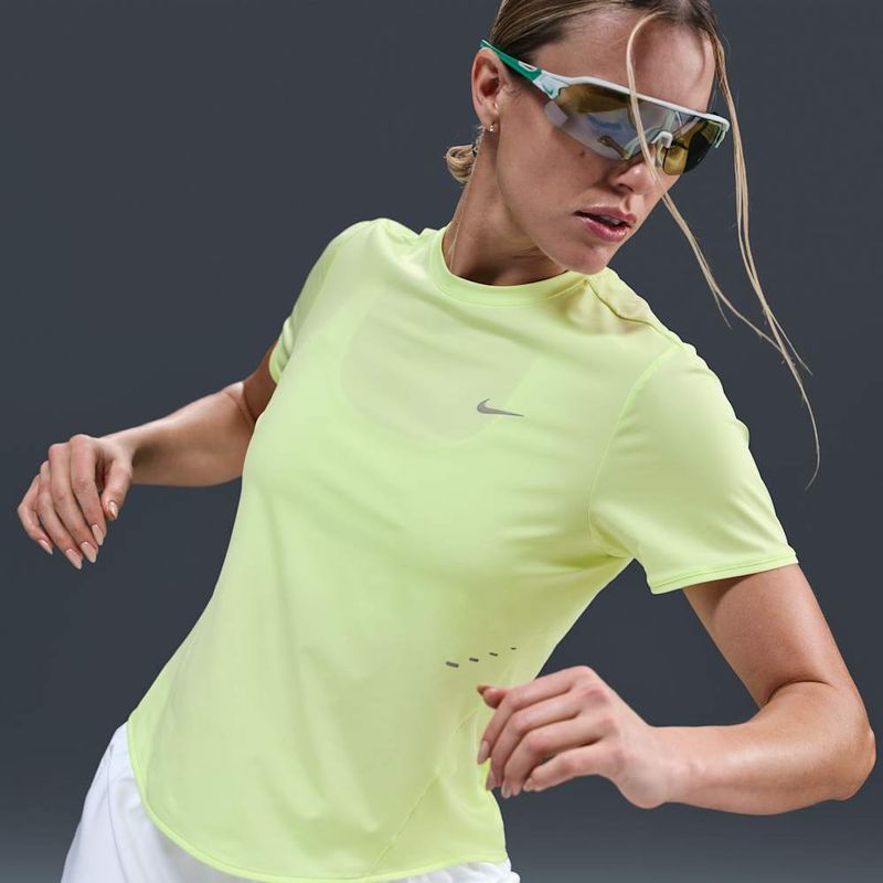 camiseta-de-correr-de-manga-corta-dri-fit-para-mujer