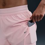 shorts-de-correr-dri-fit-de-tiro-medio-2-en-1-para-mujer
