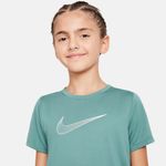 camiseta-de-entrenamiento-de-manga-corta-dri-fit-para-niña-talla-grande