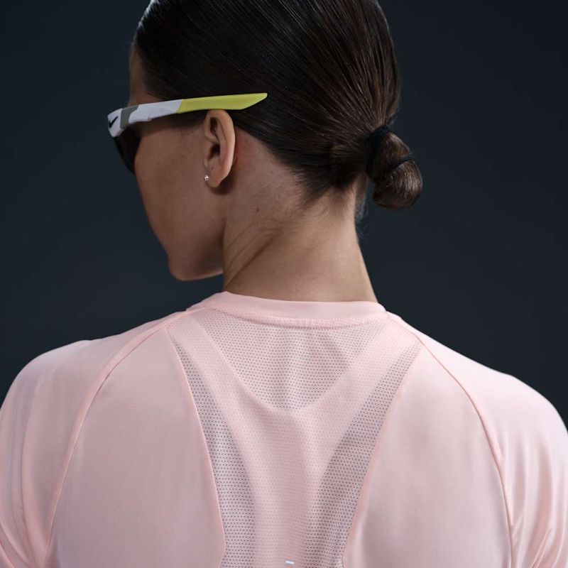 camiseta-de-correr-de-manga-corta-dri-fit-para-mujer