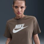 camiseta-cropped-con-logotipo-para-mujer