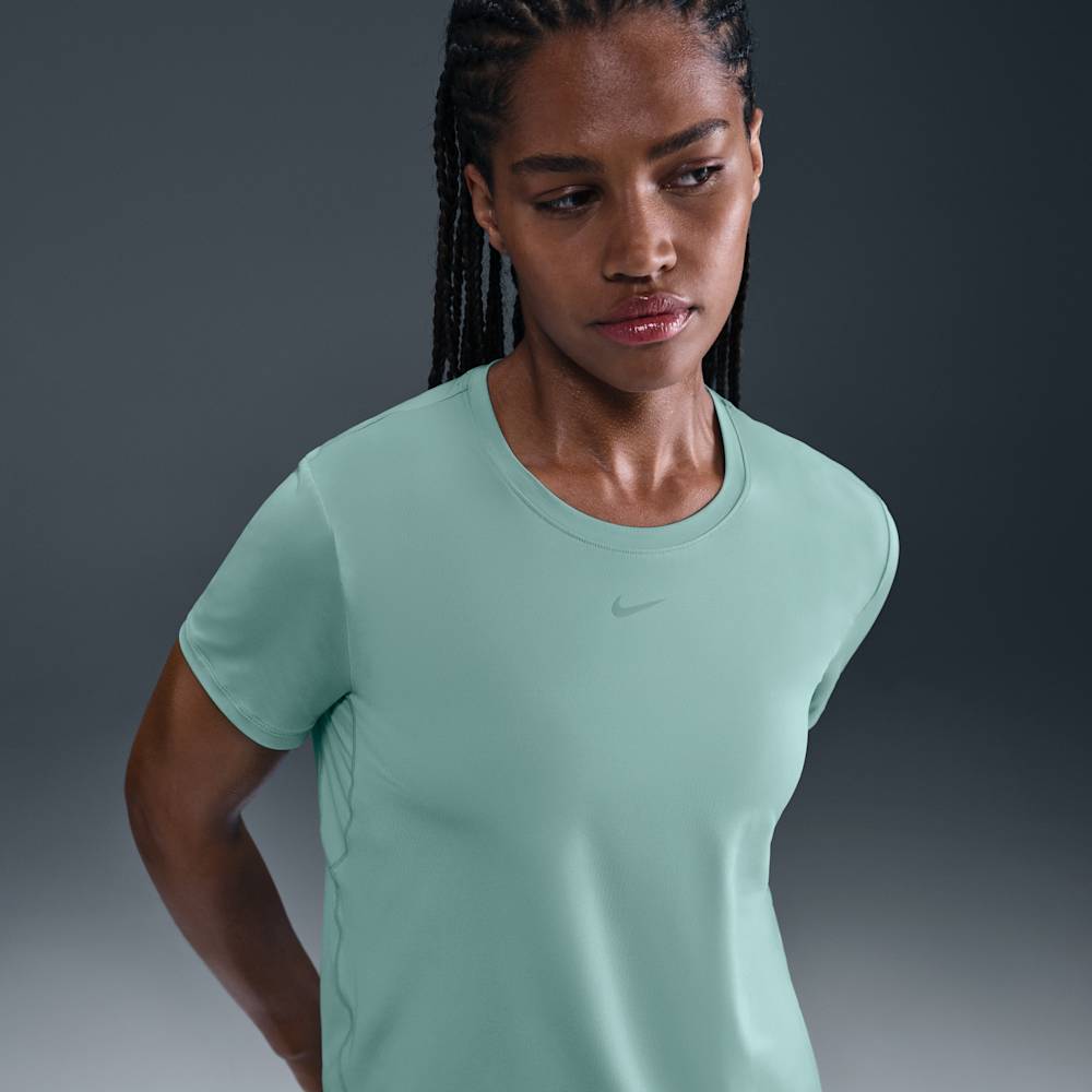 nike-one-classic-camiseta-manga-corta-dri-fit-mujer-verde