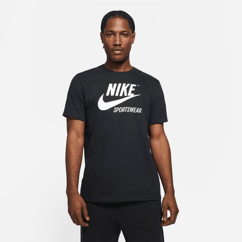 Nike--Sportswear-Camiseta-para-Hombre
