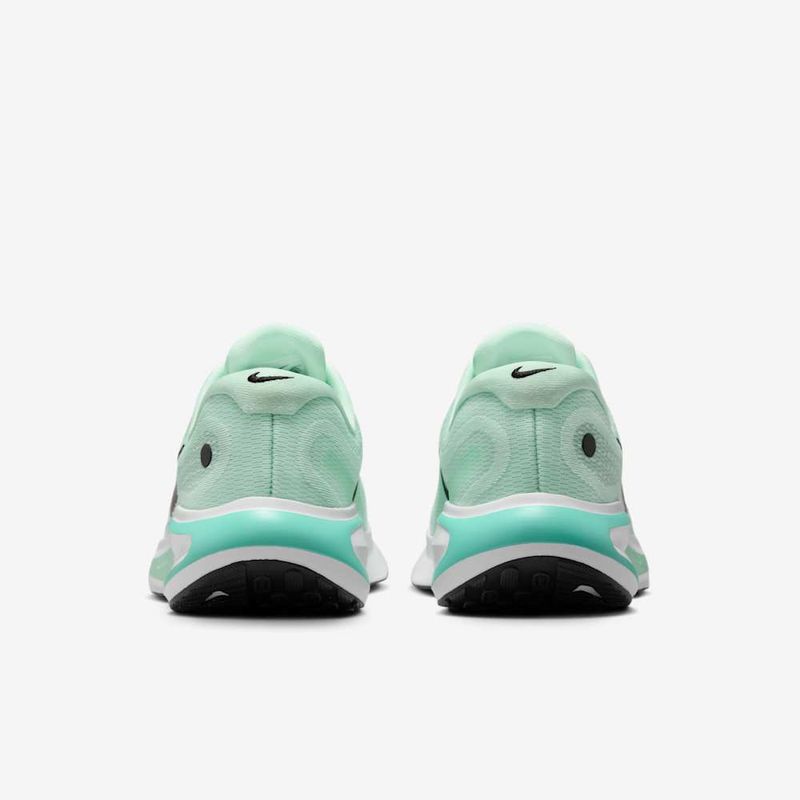 calzado-de-correr-en-pavimento-para-mujer