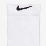 medias-blancas-nike