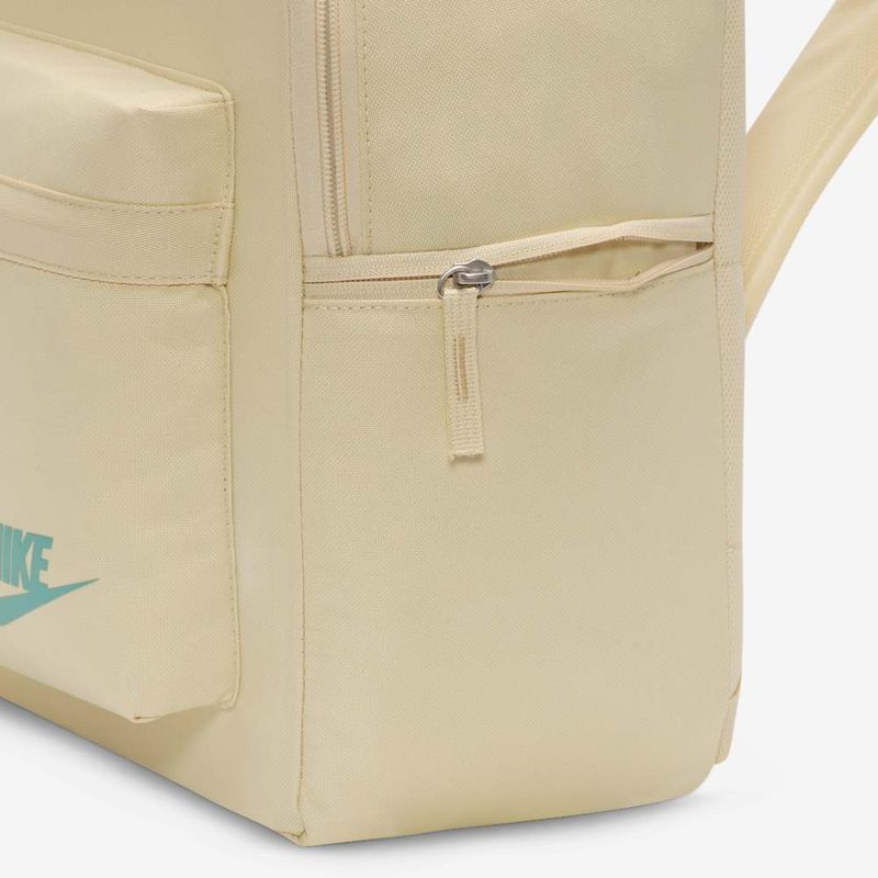 morral-nike-heritage-