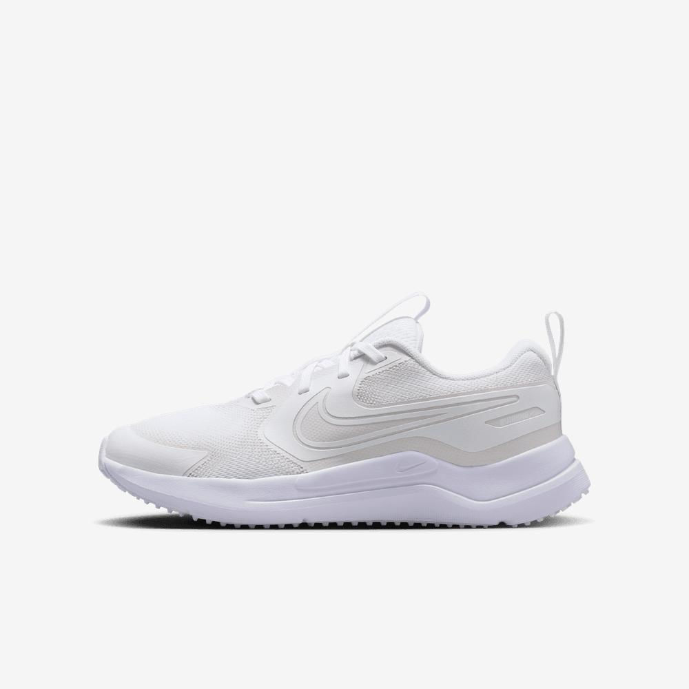 Nike Cosmic Runner