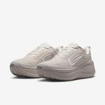 calzado-de-correr-en-pavimento-para-hombre