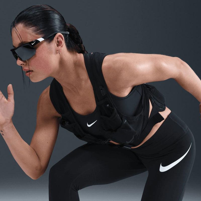 nike-tempo-swoosh-run