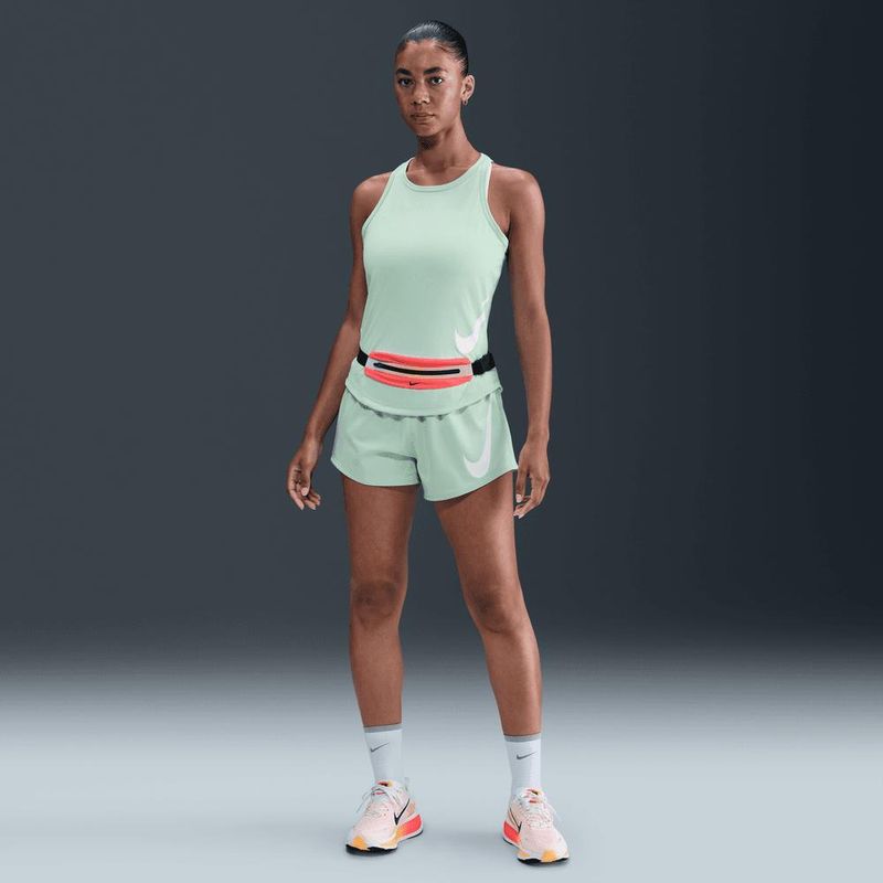 nike-tempo-swoosh-run