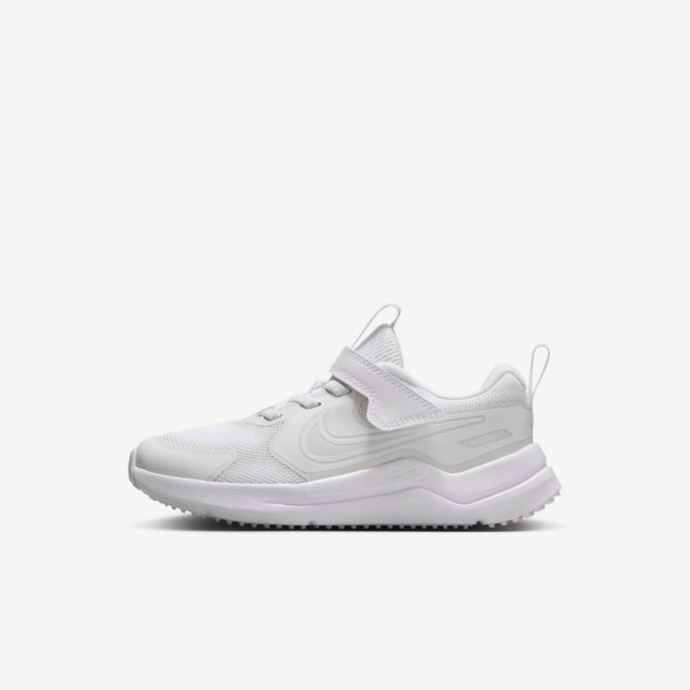Nike Cosmic Runner