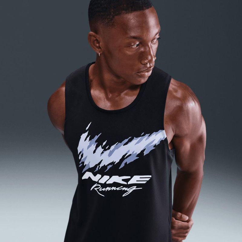 Nike-Miler-