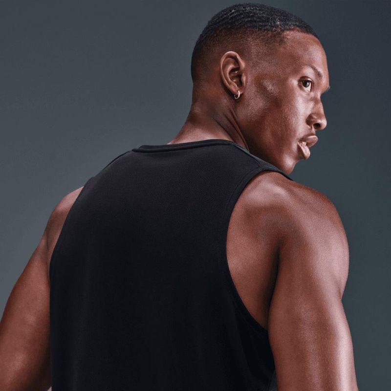 Nike-Miler-