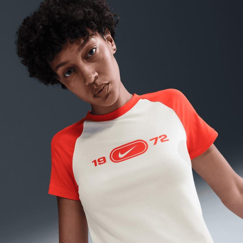 Nike-Sportswear-Chill-Knit