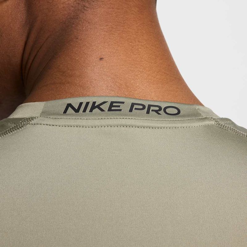camiseta-de-fitness-ajustada-sin-mangas-dri-fit-para-hombre