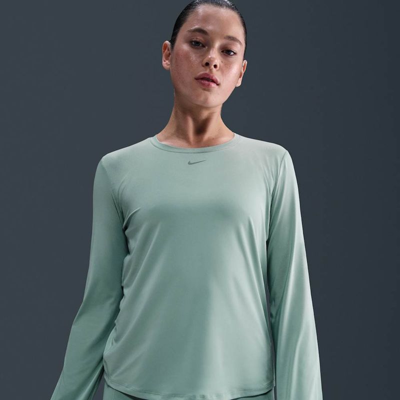 camiseta-de-manga-larga-dri-fit-para-mujer