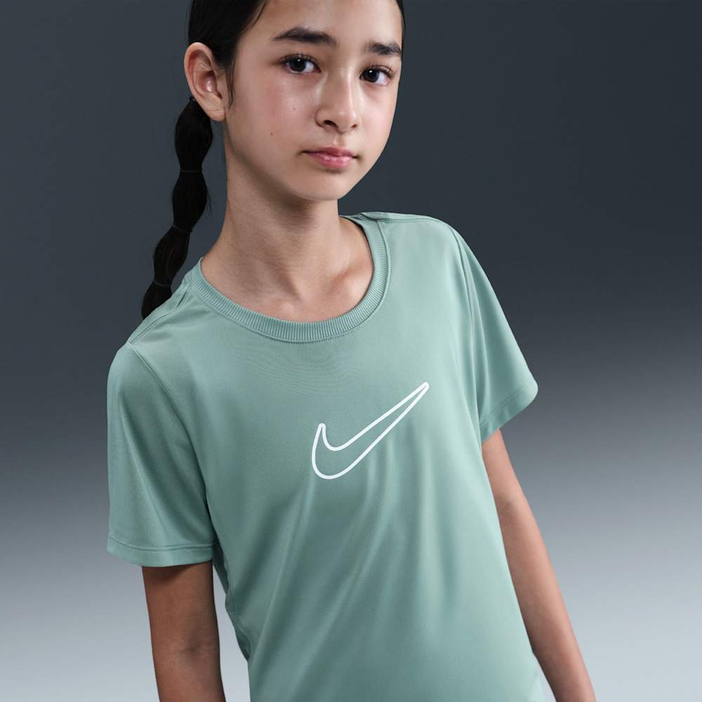 Nike One Fitted