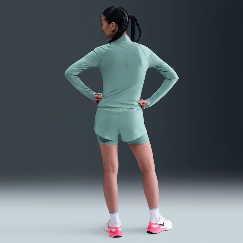 shorts-de-correr-dri-fit-de-tiro-medio-2-en-1-para-mujer