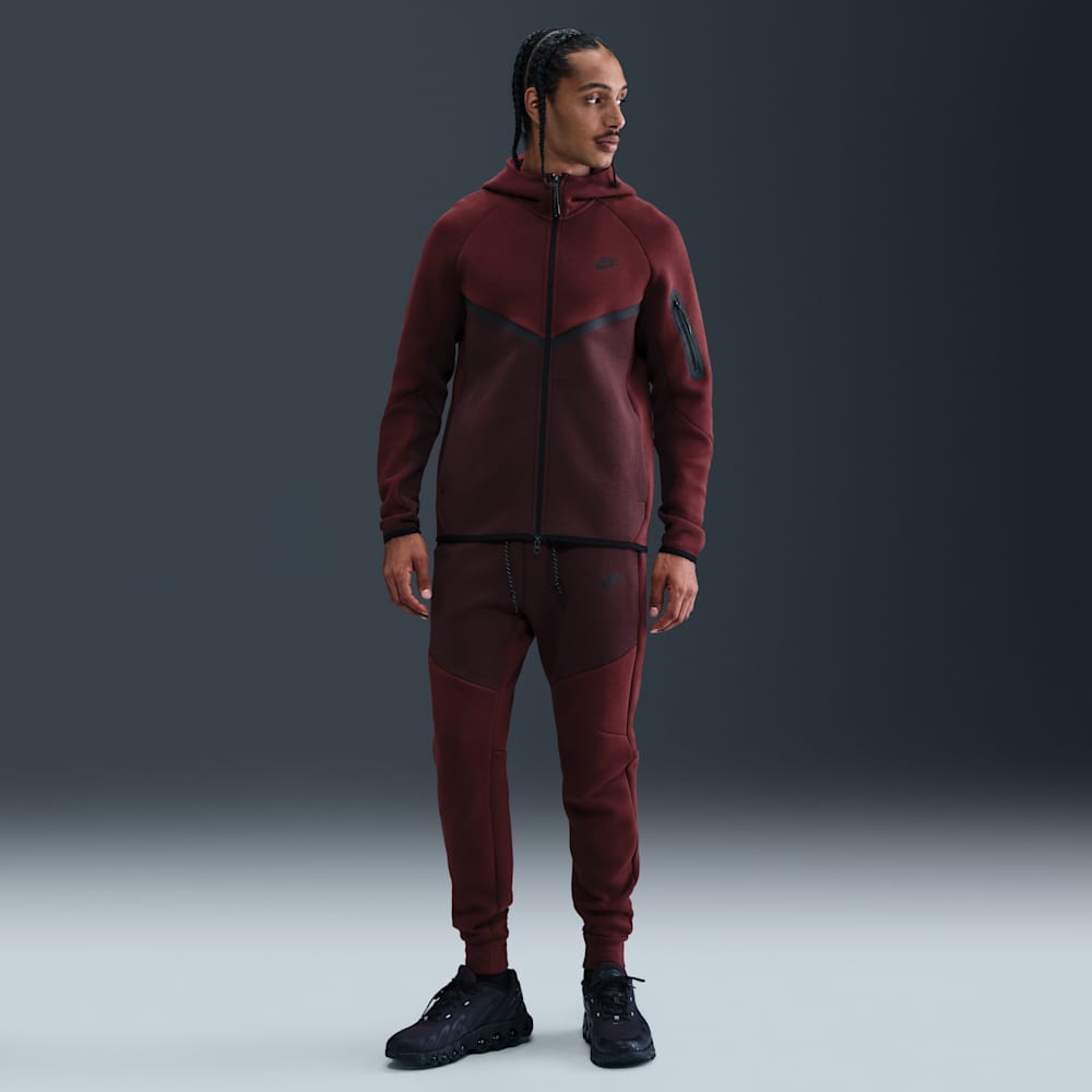 Nike Tech