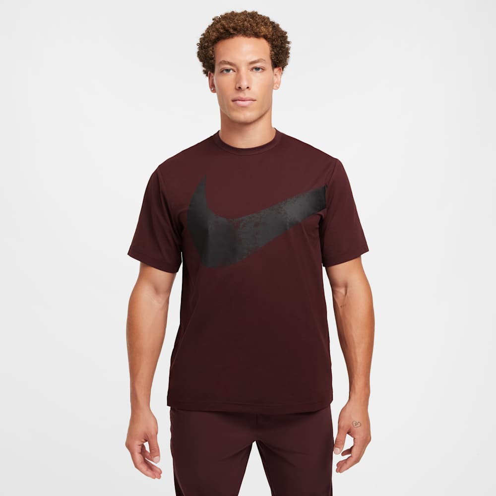Nike Hyverse Swoosh