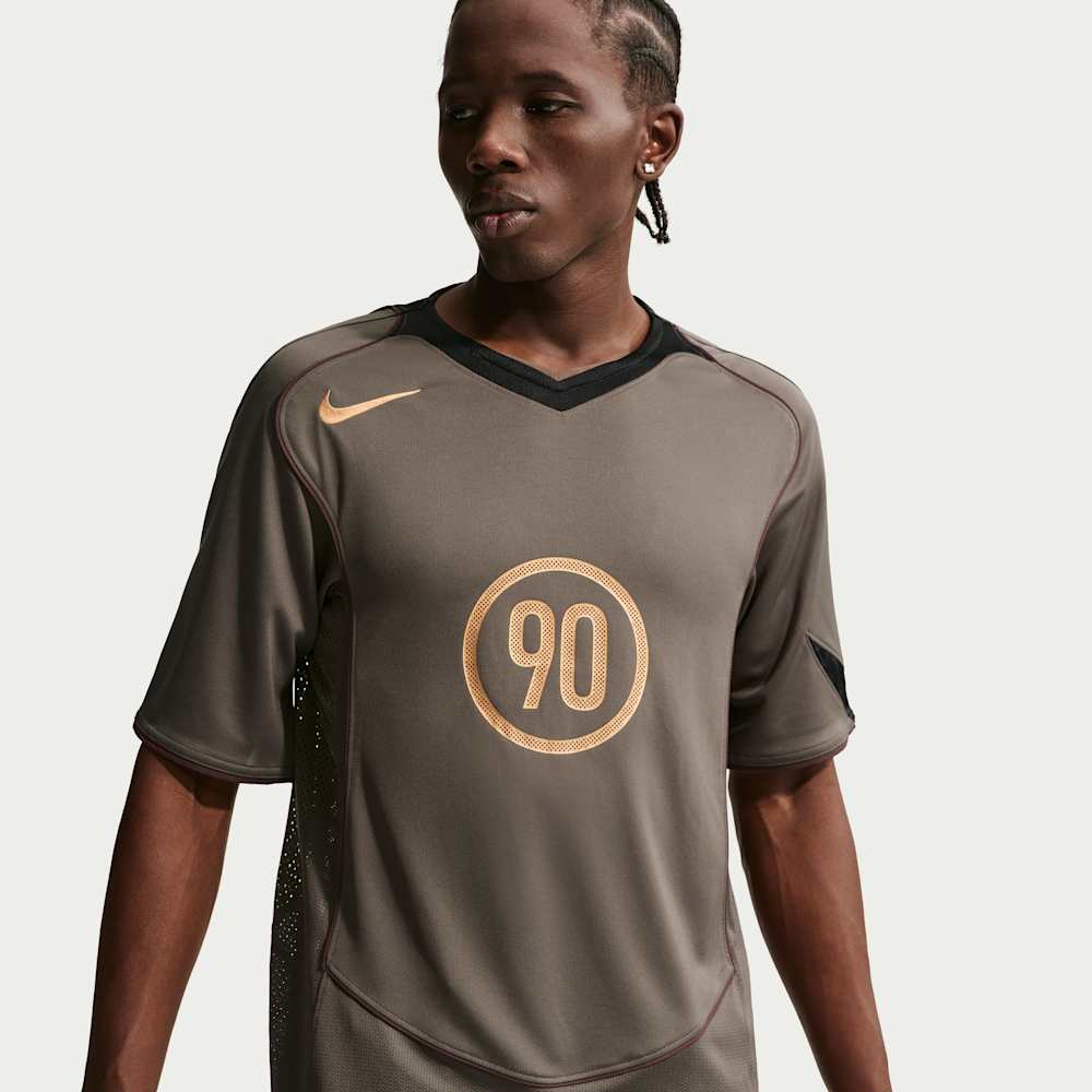 Nike Total 90