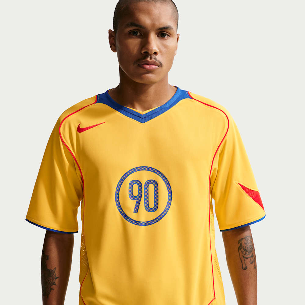Nike Total 90