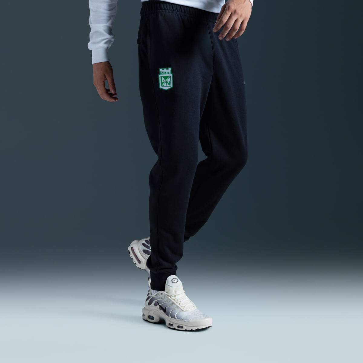 Atlético Nacional 2026 Nike Sportswear Club Fleece
