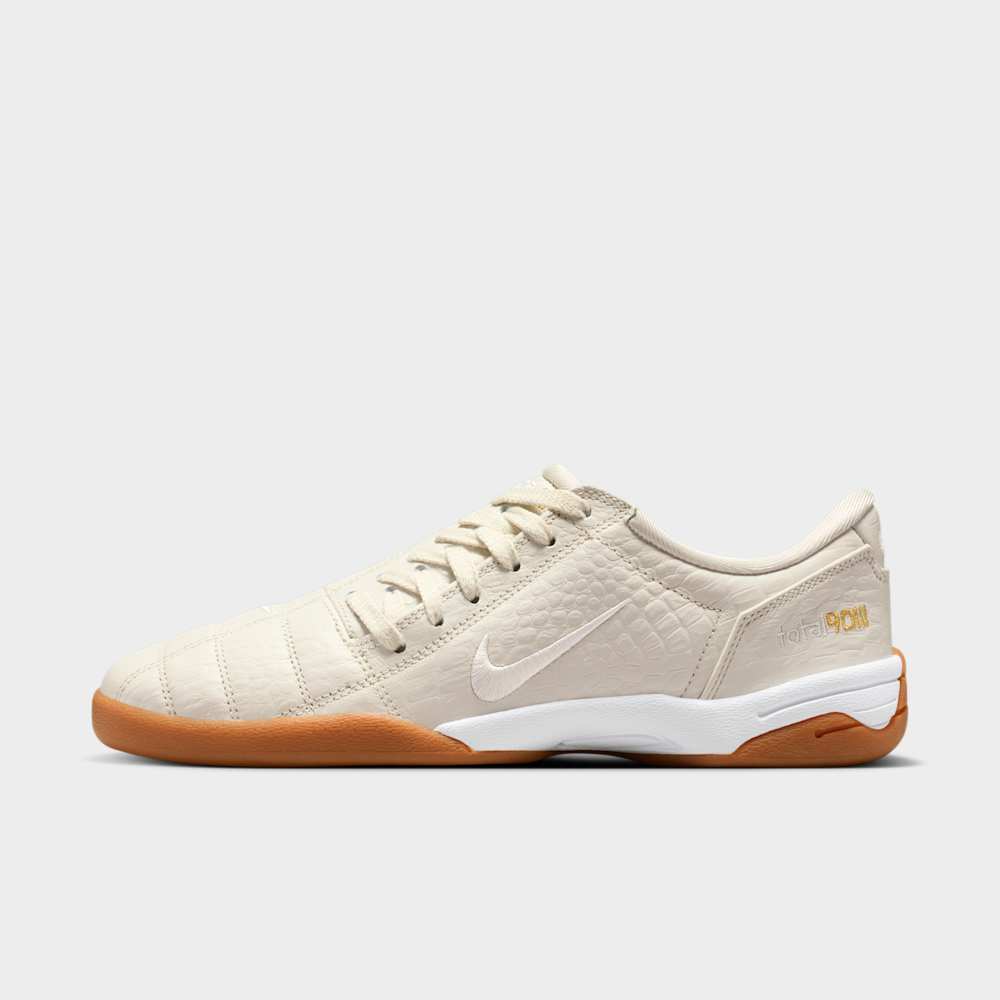 Nike Total 90